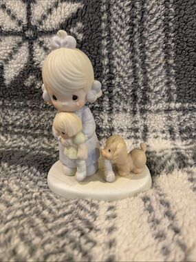 Precious moments figure
